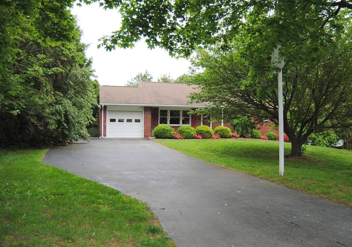 House for rent at 2395 Sunnyslope Dr, Pottstown, PA 19464
