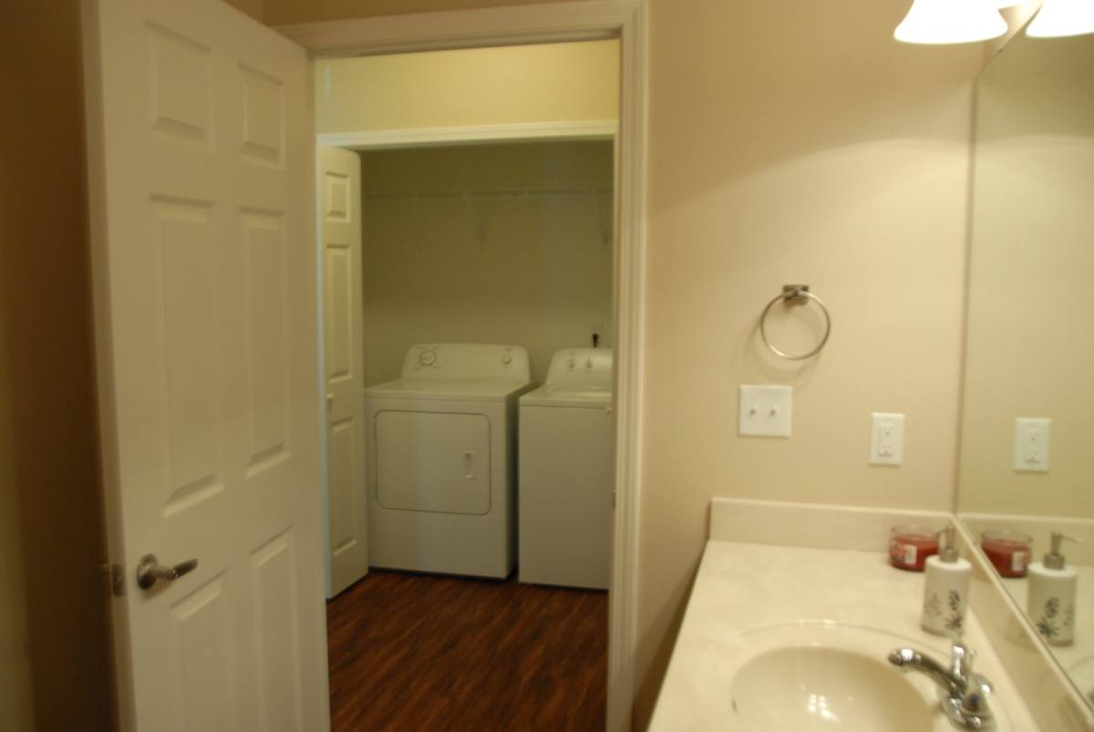Apartment for rent at 404 N Cattleman Dr, Joplin, MO 64801