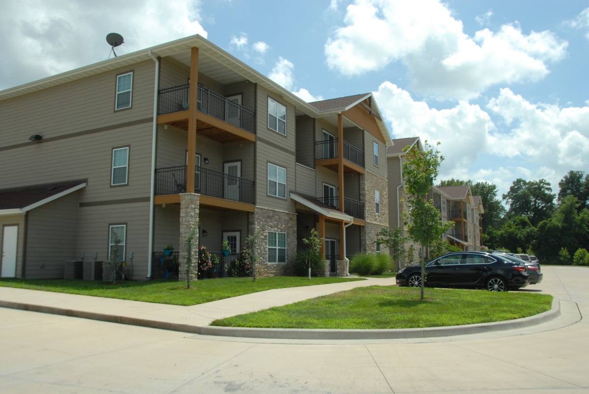 Apartment for rent at 404 N Cattleman Dr, Joplin, MO 64801