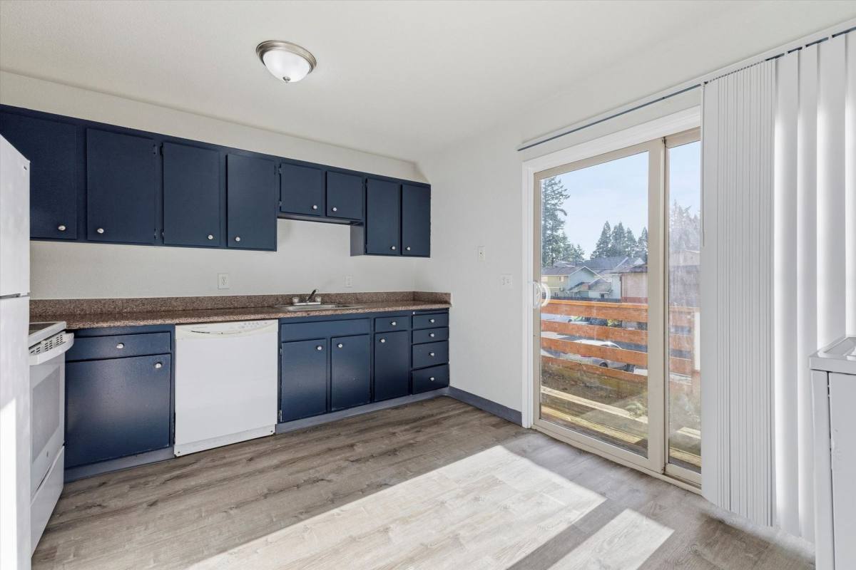 Apartment for rent at 615 SE 187th Ave, Portland, OR 97233