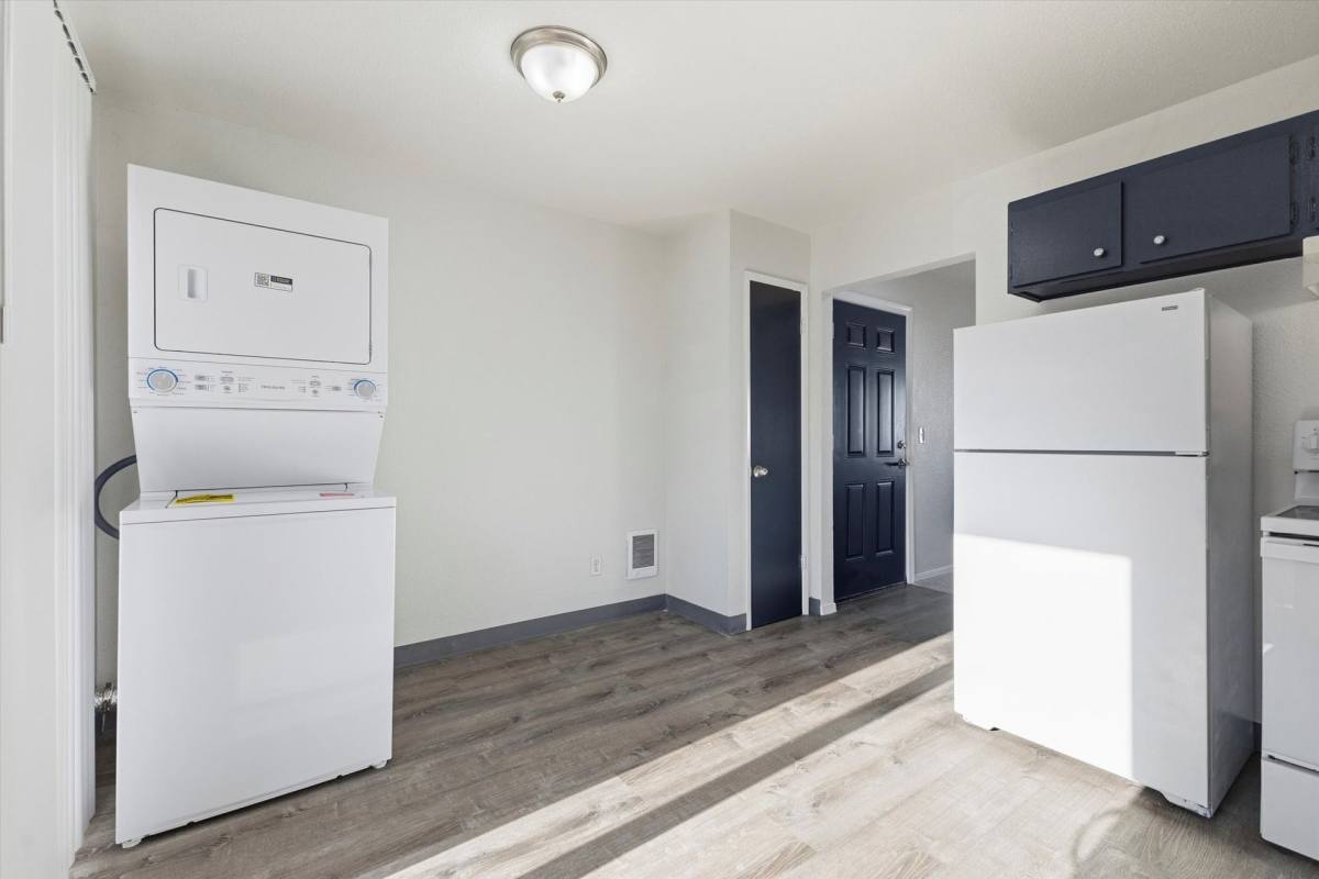Apartment for rent at 615 SE 187th Ave, Portland, OR 97233
