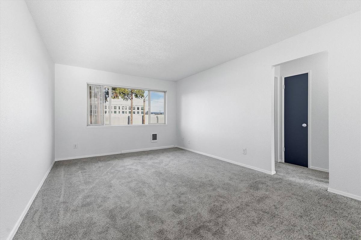 Apartment for rent at 615 SE 187th Ave, Portland, OR 97233