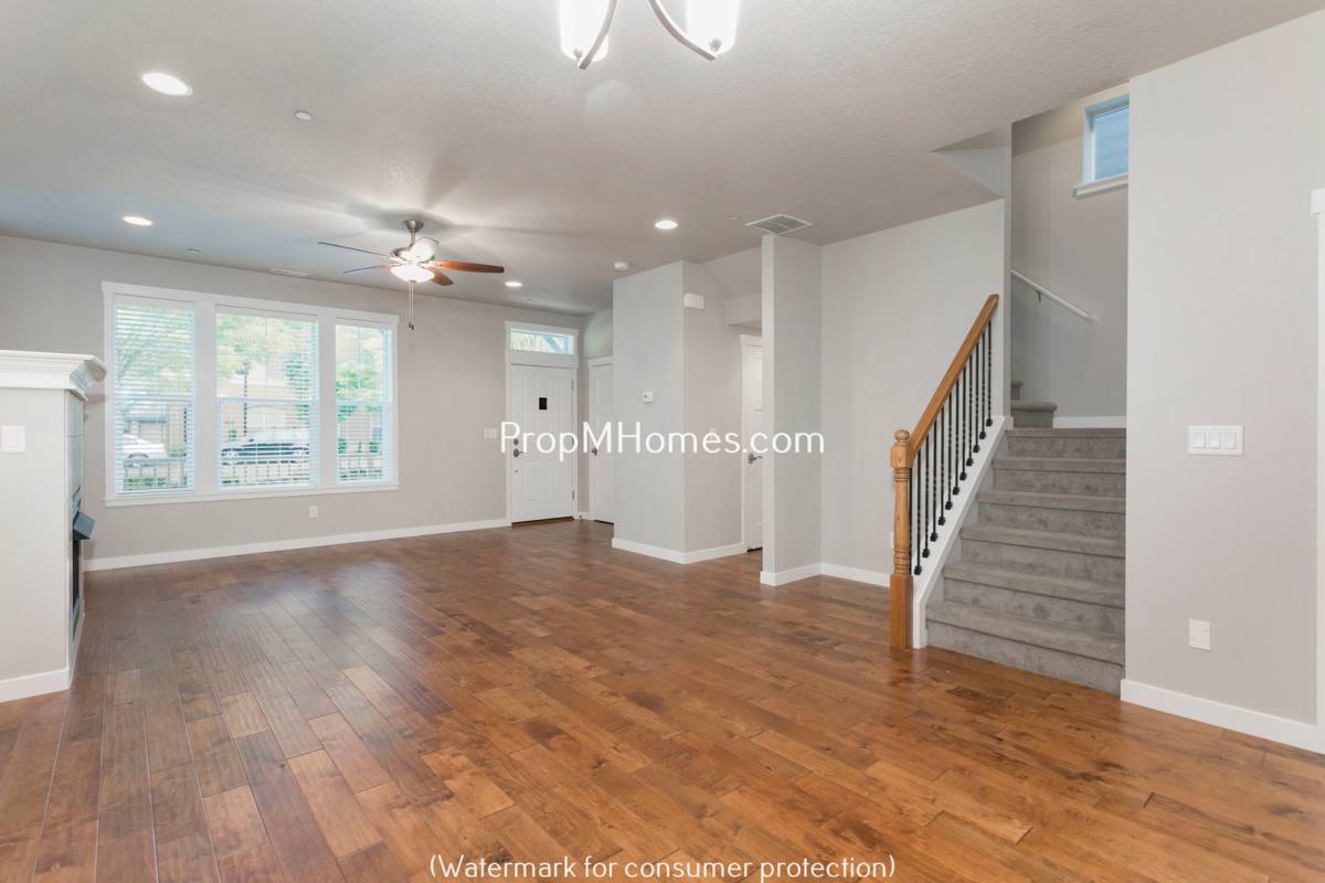 House for rent at 29017 SW Villebois Dr, Wilsonville, OR 97070