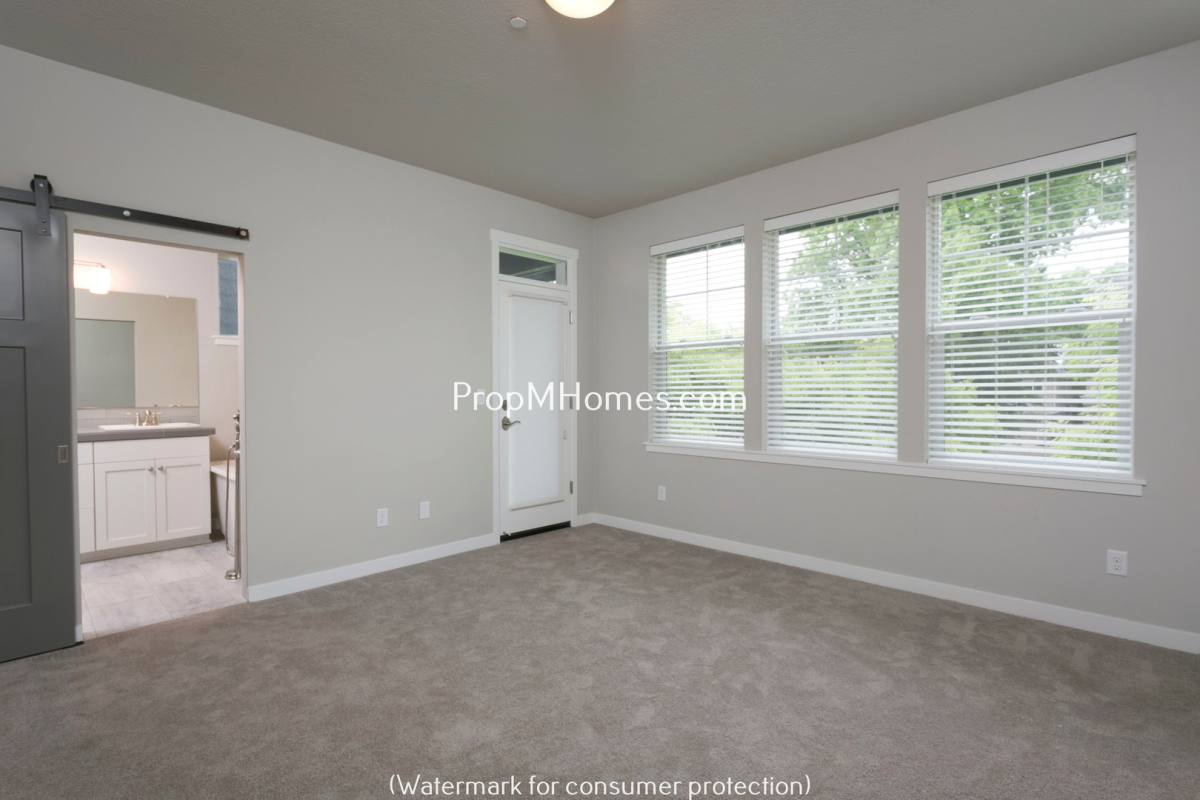 House for rent at 29017 SW Villebois Dr, Wilsonville, OR 97070