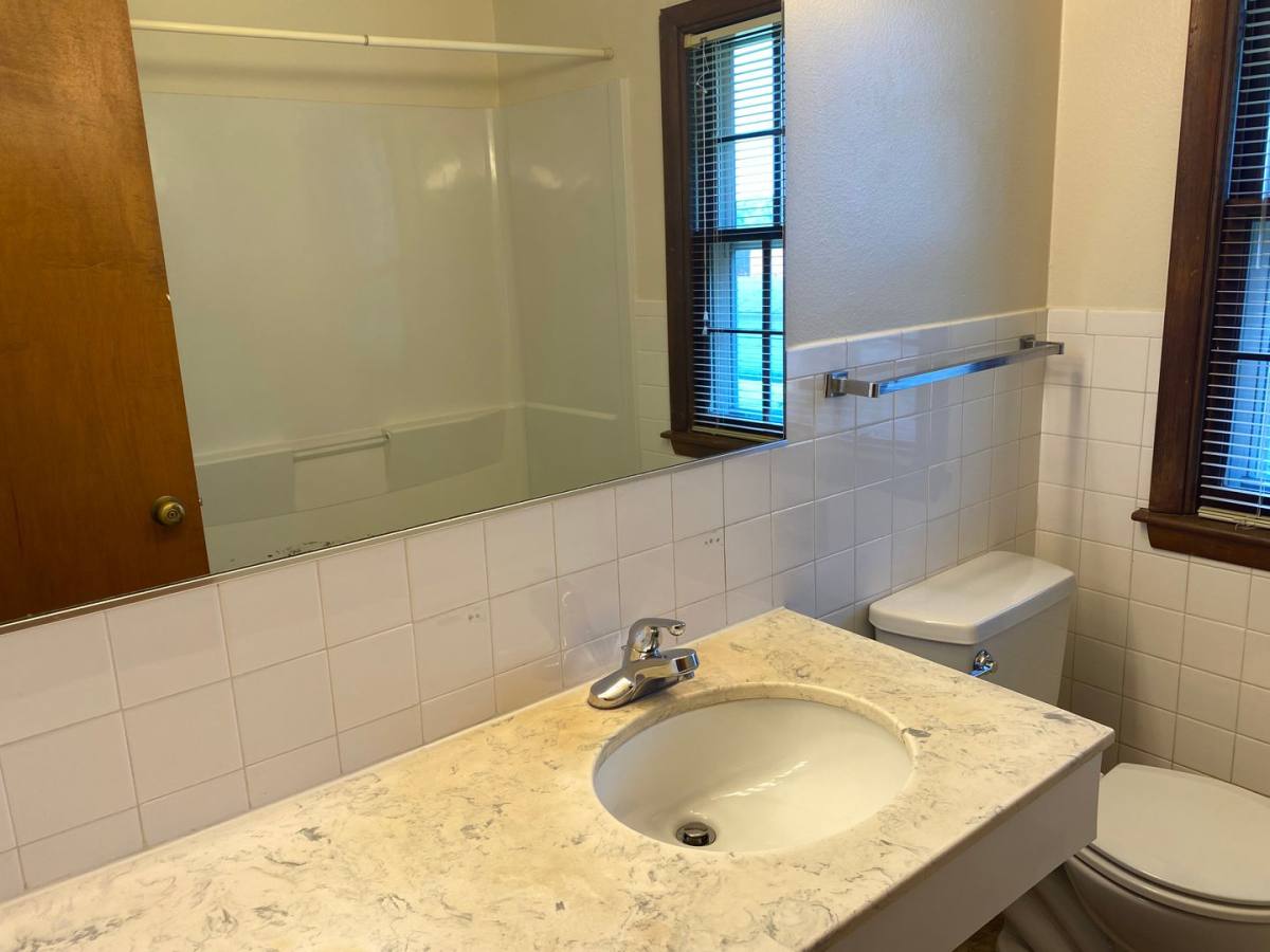 Townhouse for rent at 1904 Douglas Ave, Ames, IA 50010
