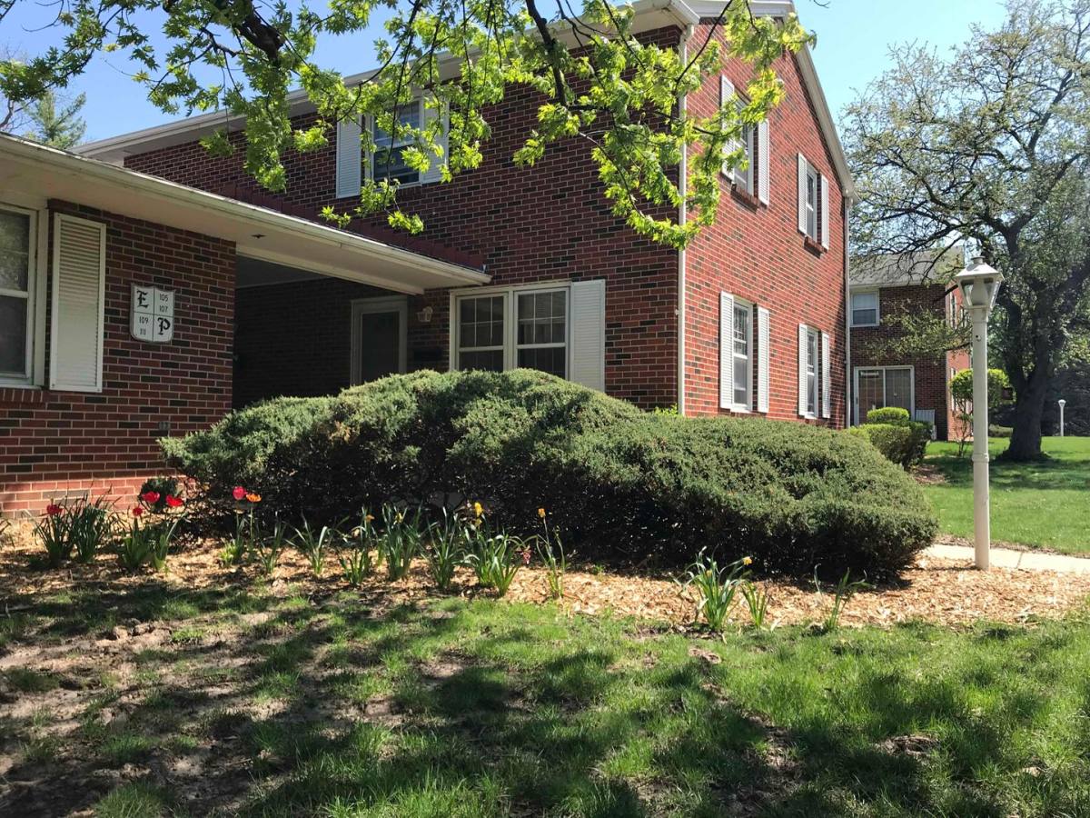 Townhouse for rent at 1904 Douglas Ave, Ames, IA 50010