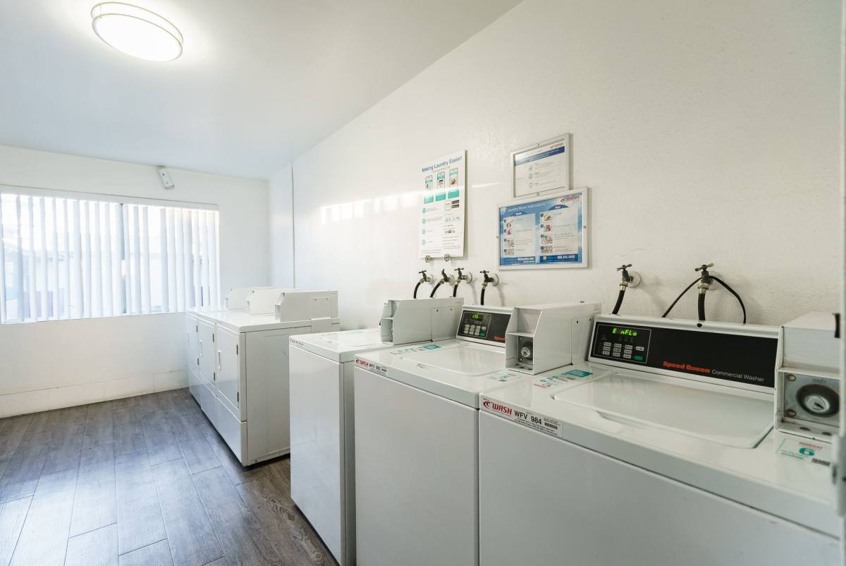 Apartment for rent at 4444 Ensign Ave, North Hollywood, CA 91602