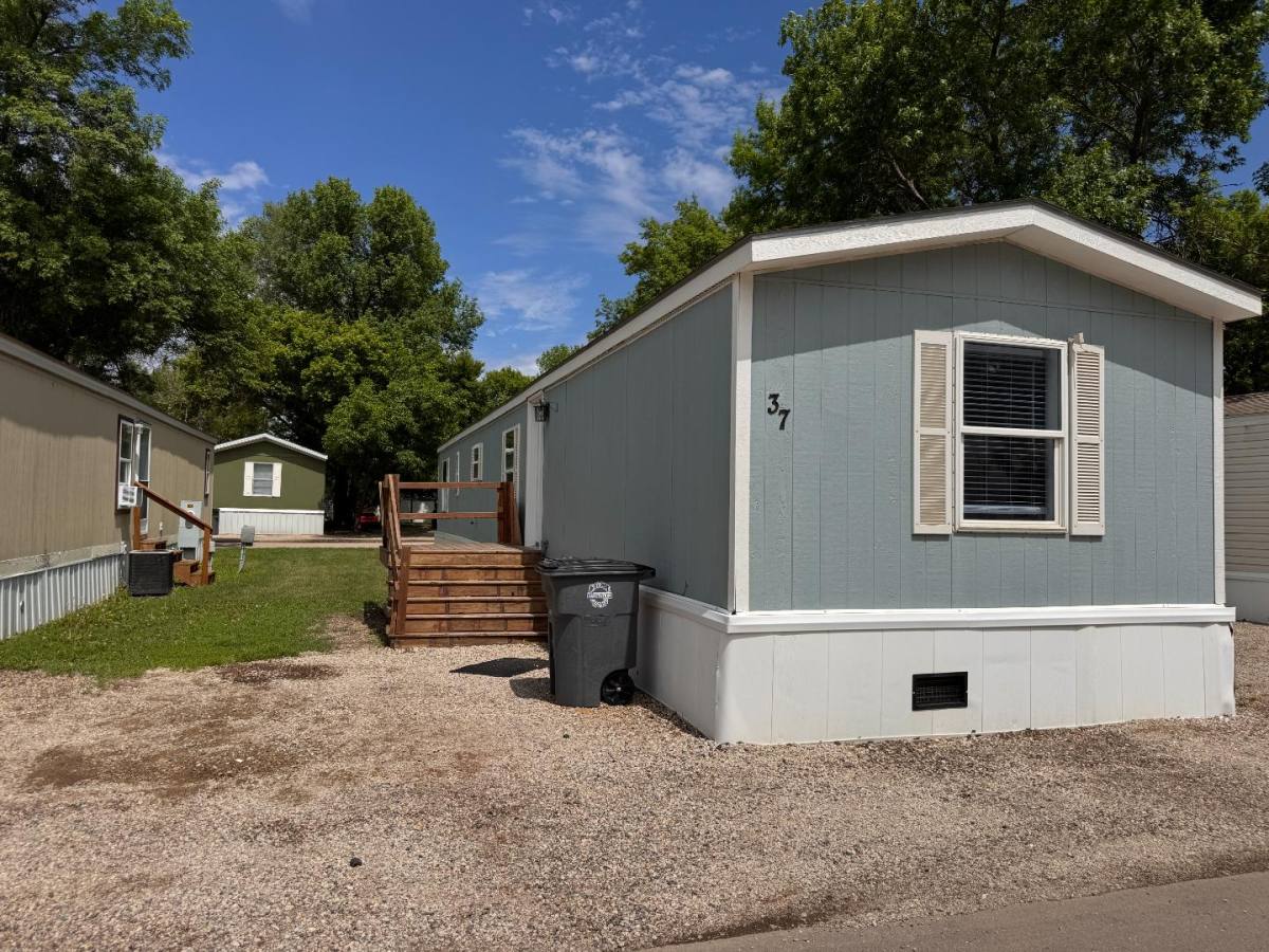 House for rent at 1015 27th St SE 37 Rd, Minot, ND 58701