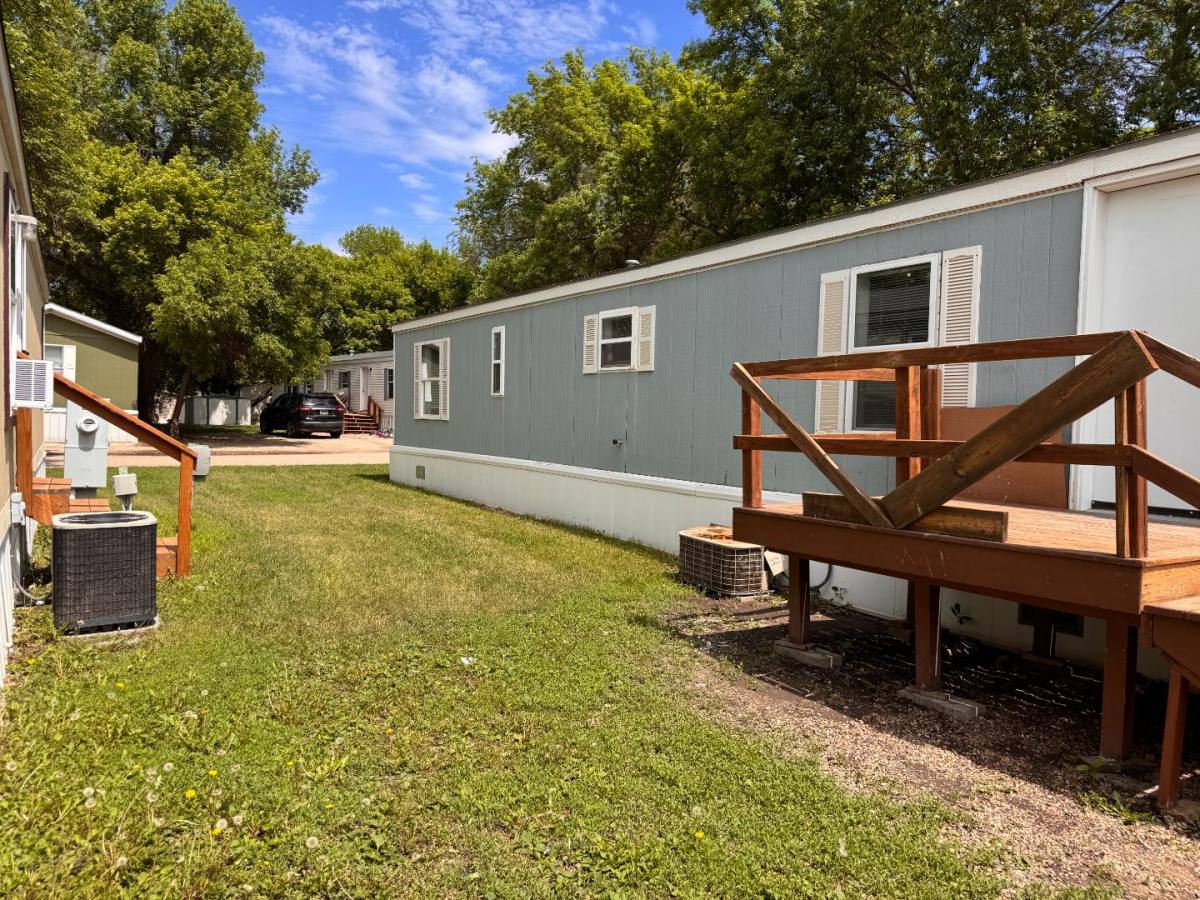 House for rent at 1015 27th St SE 37 Rd, Minot, ND 58701