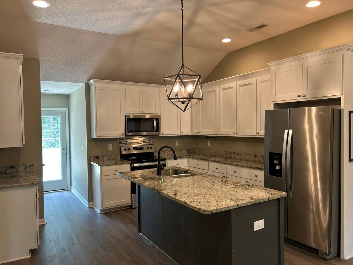 House for rent at 2570 Tindal Rd, Sumter, SC 29150