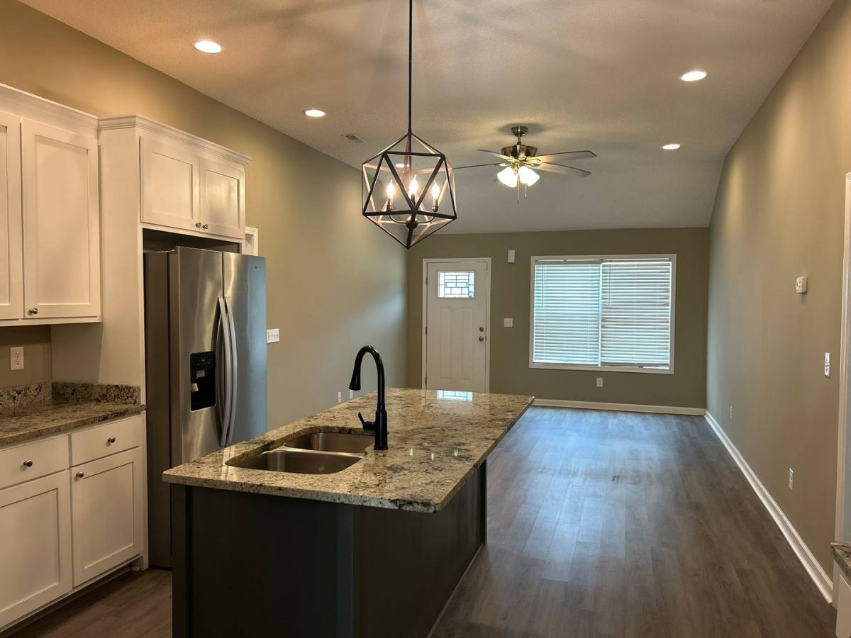 House for rent at 2570 Tindal Rd, Sumter, SC 29150