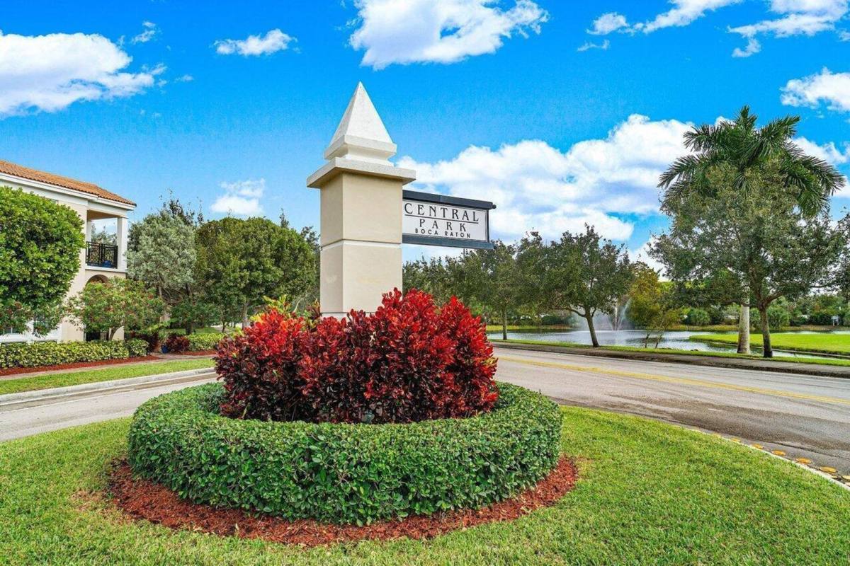 Townhouse for rent at 8343 NW 8th Terrace, Boca Raton, FL 33487