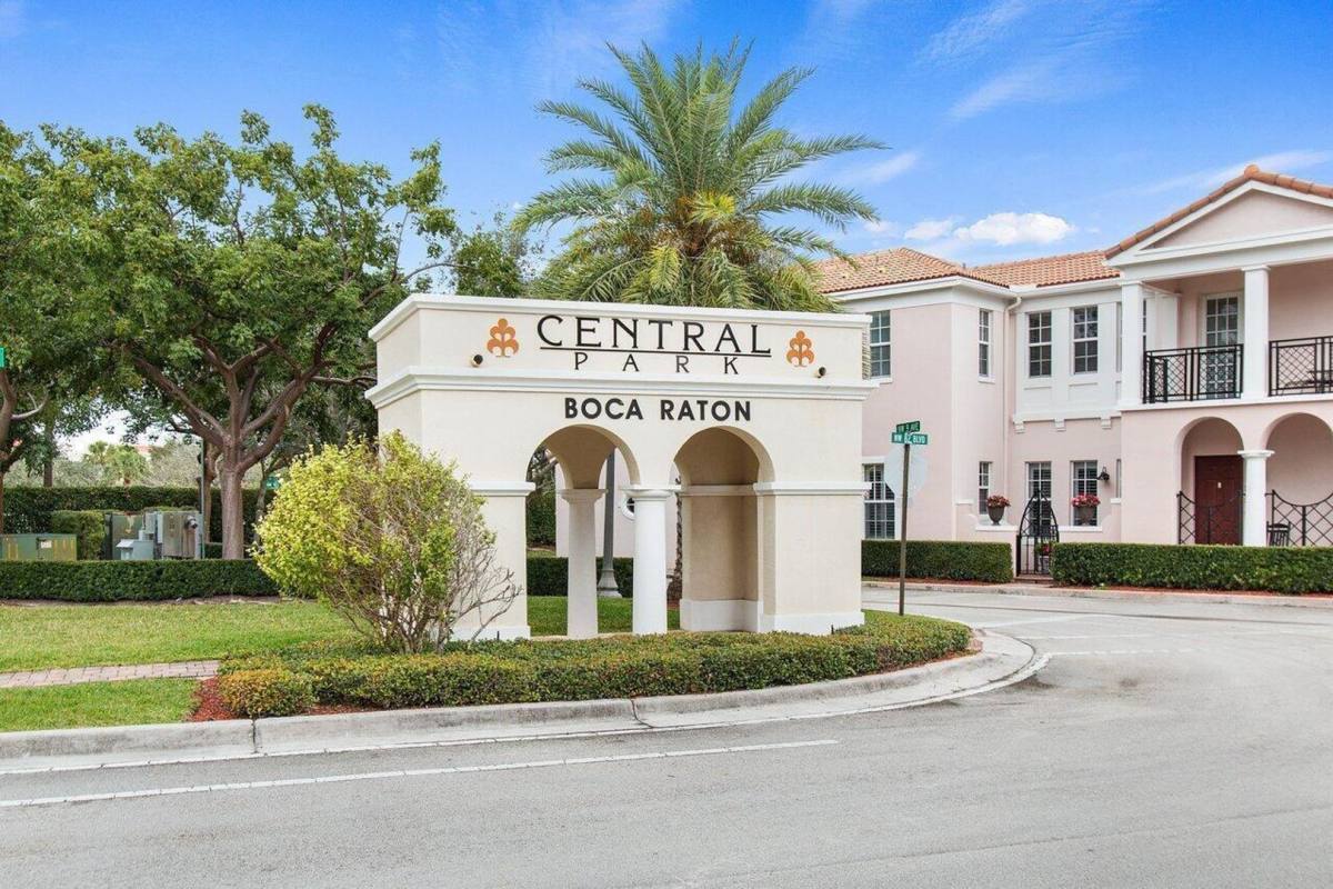 Townhouse for rent at 8343 NW 8th Terrace, Boca Raton, FL 33487