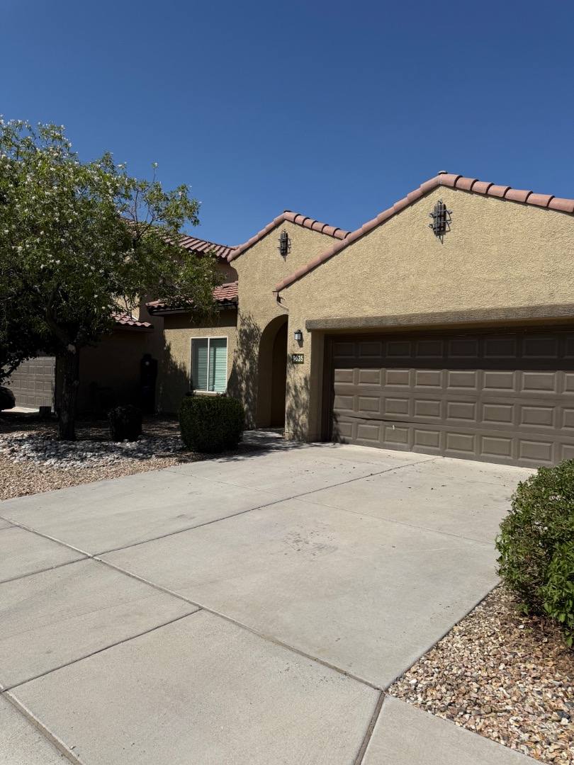 House for rent at 9635 Monolith Dr NW, Albuquerque, NM 87114