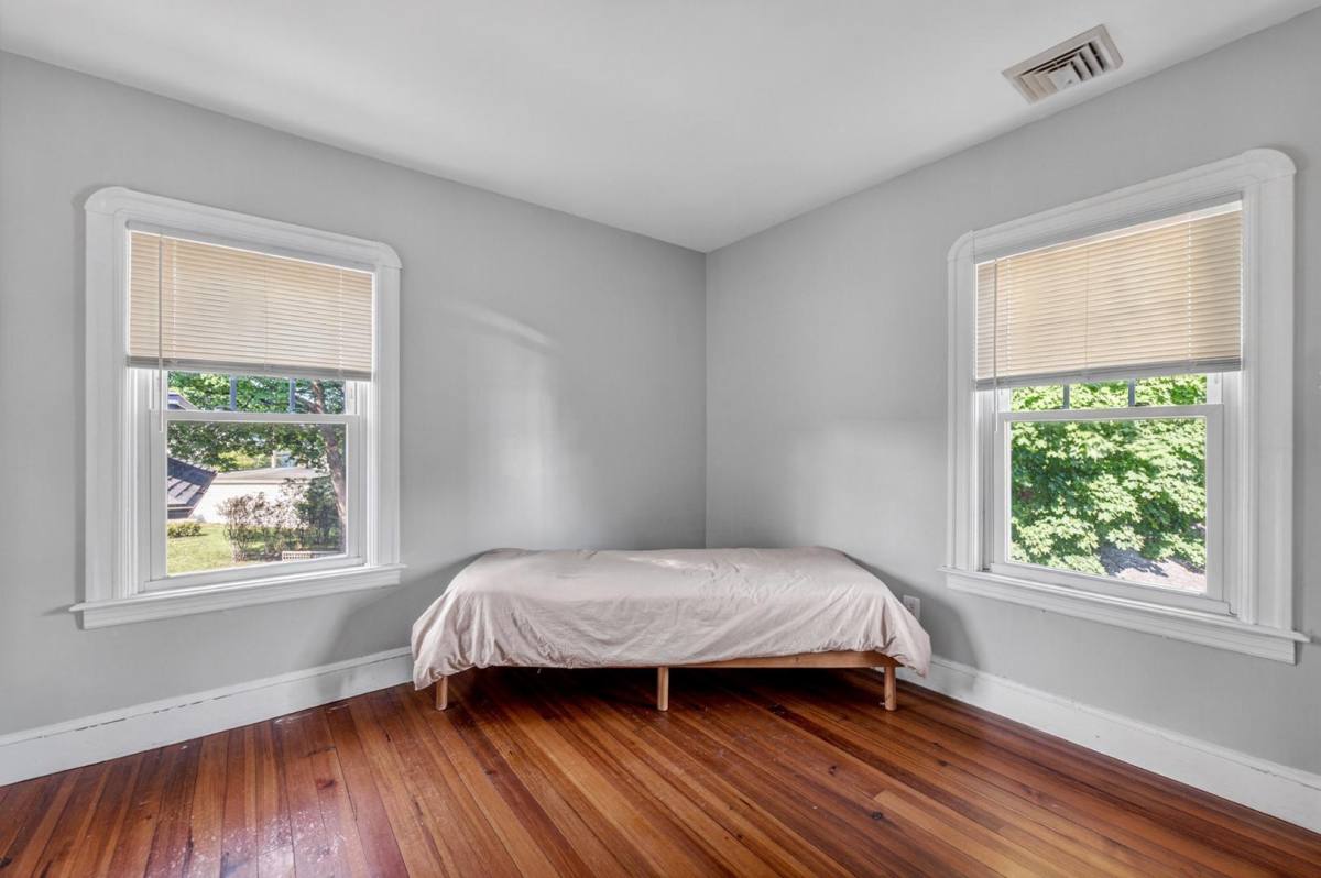 Apartment for rent at 132 Raleigh Ave, Pawtucket, RI 02860