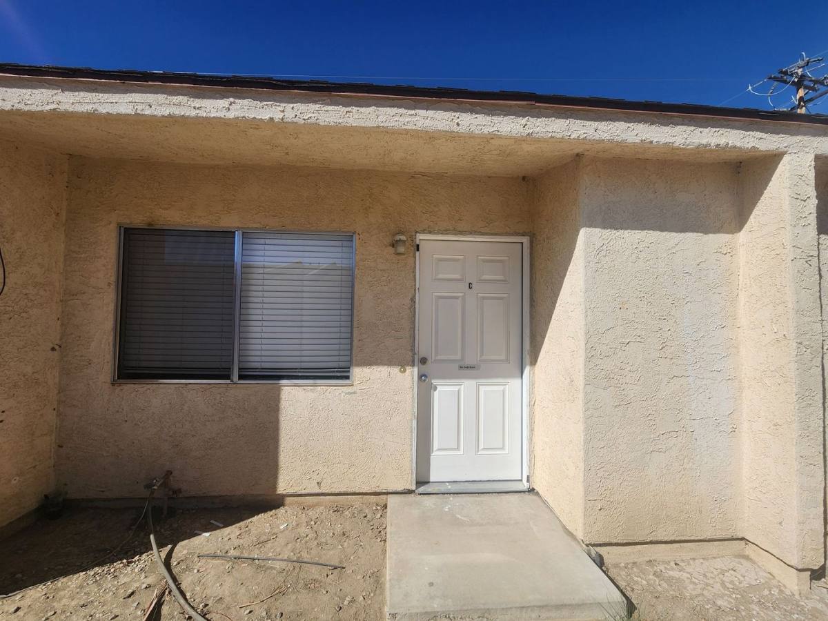 Apartment for rent at 73512 Sun Valley Dr, Twentynine Palms, CA 92277