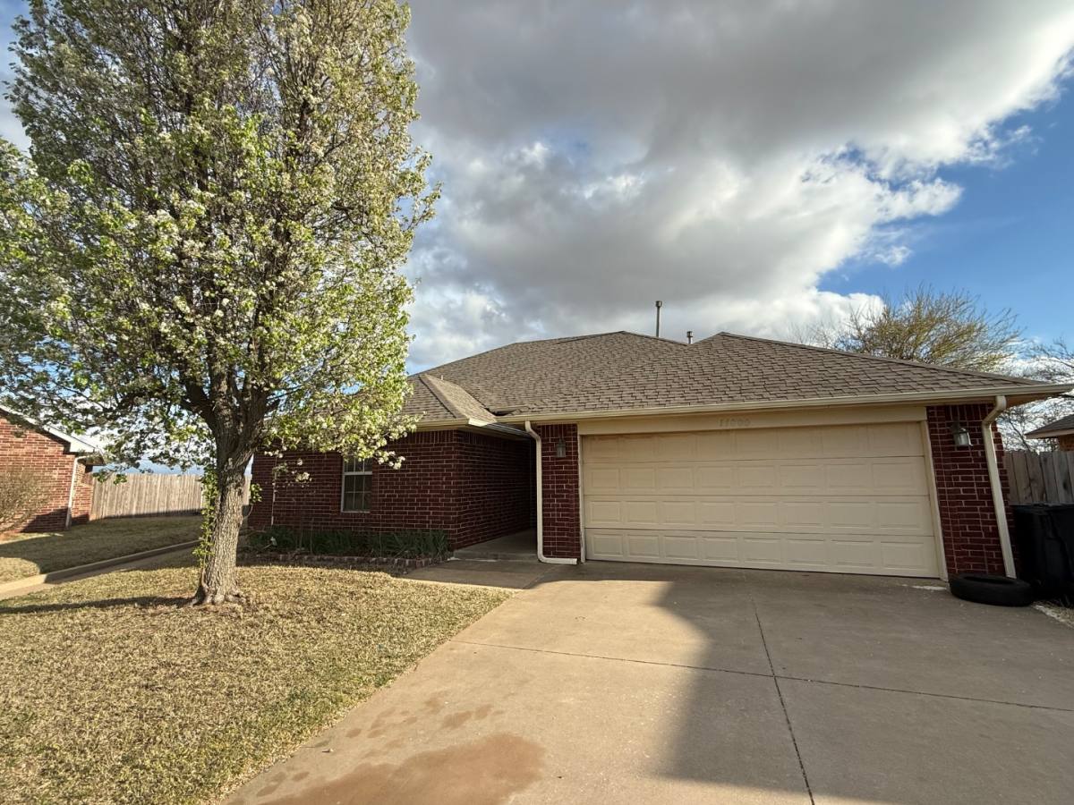 House for rent at 11000 SW 8th St, Yukon, OK 73099