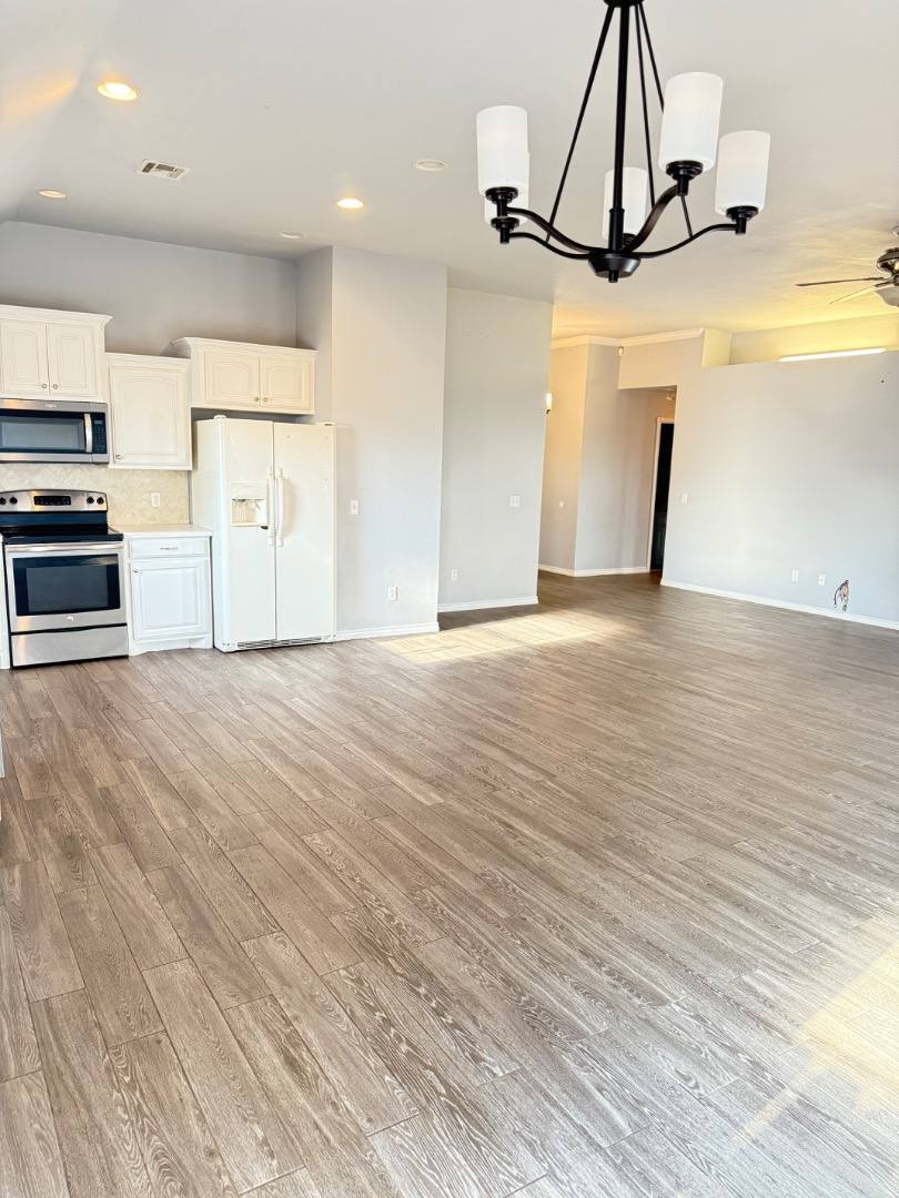 House for rent at 11000 SW 8th St, Yukon, OK 73099