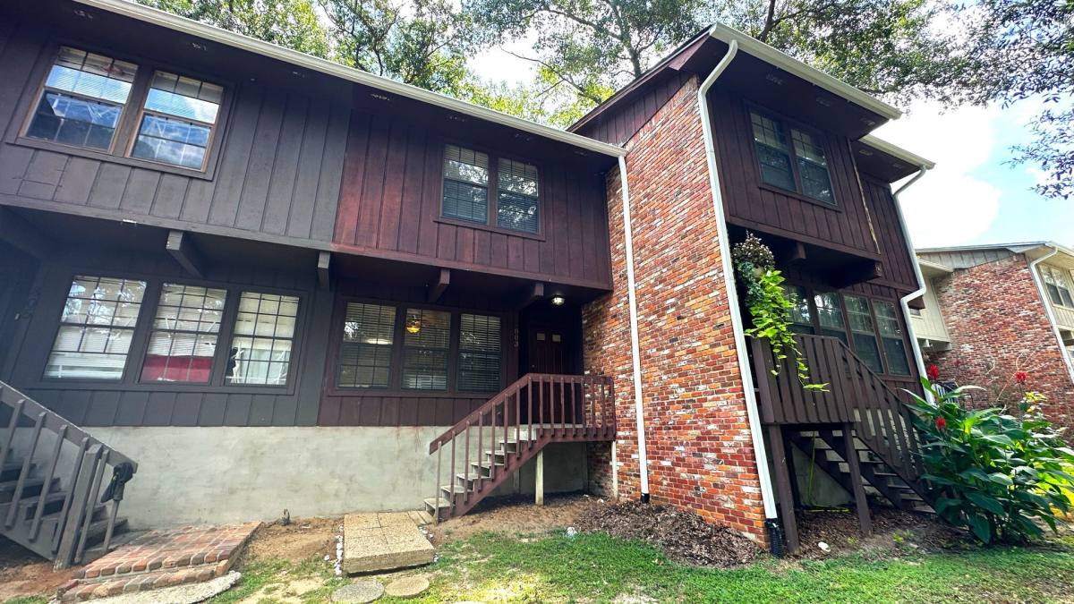 Townhouse for rent at 803 Timbers Court, Tallahassee, FL 32304