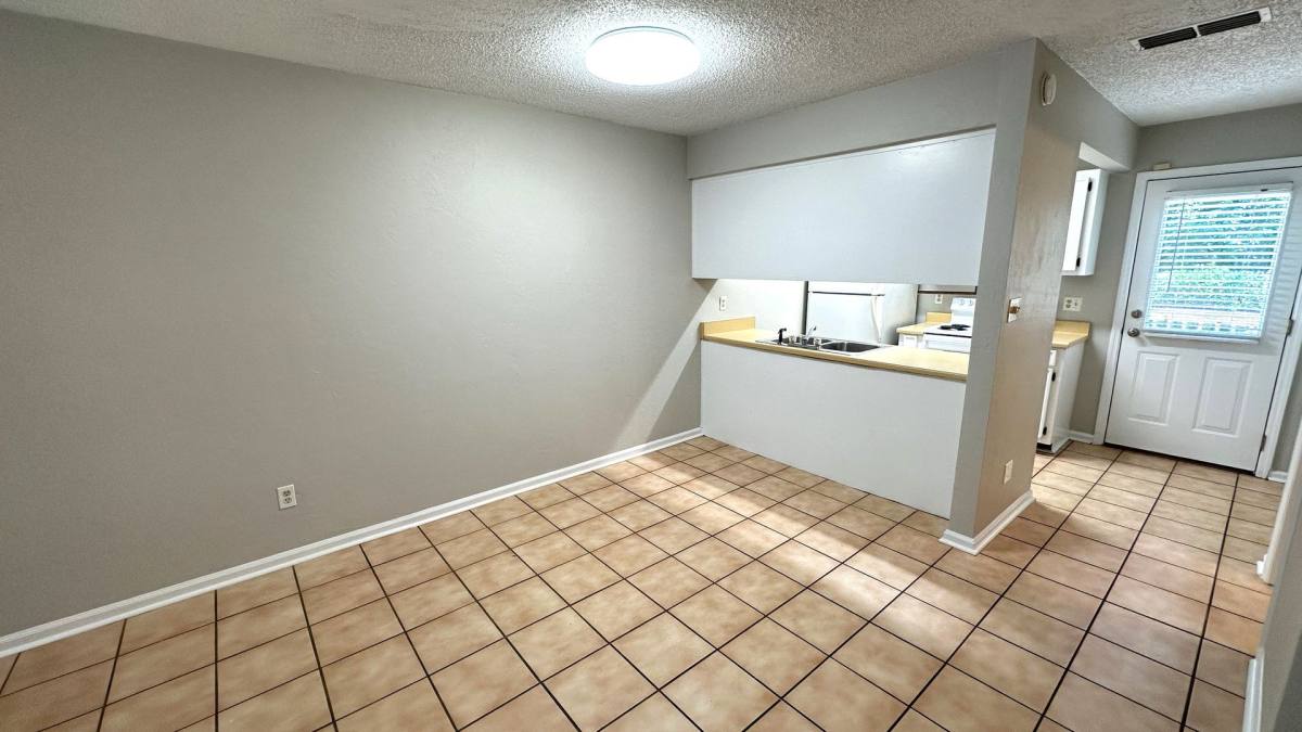 Townhouse for rent at 803 Timbers Court, Tallahassee, FL 32304