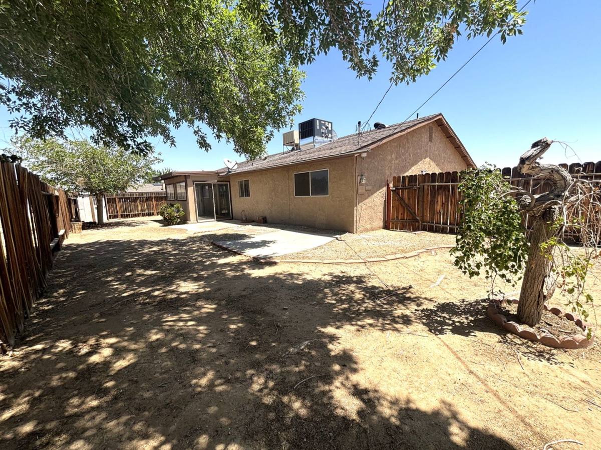 House for rent at 20361 94th St, California City, CA 93505