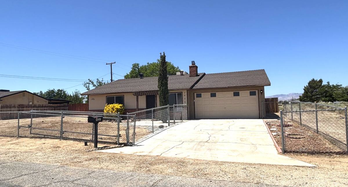 House for rent at 20361 94th St, California City, CA 93505
