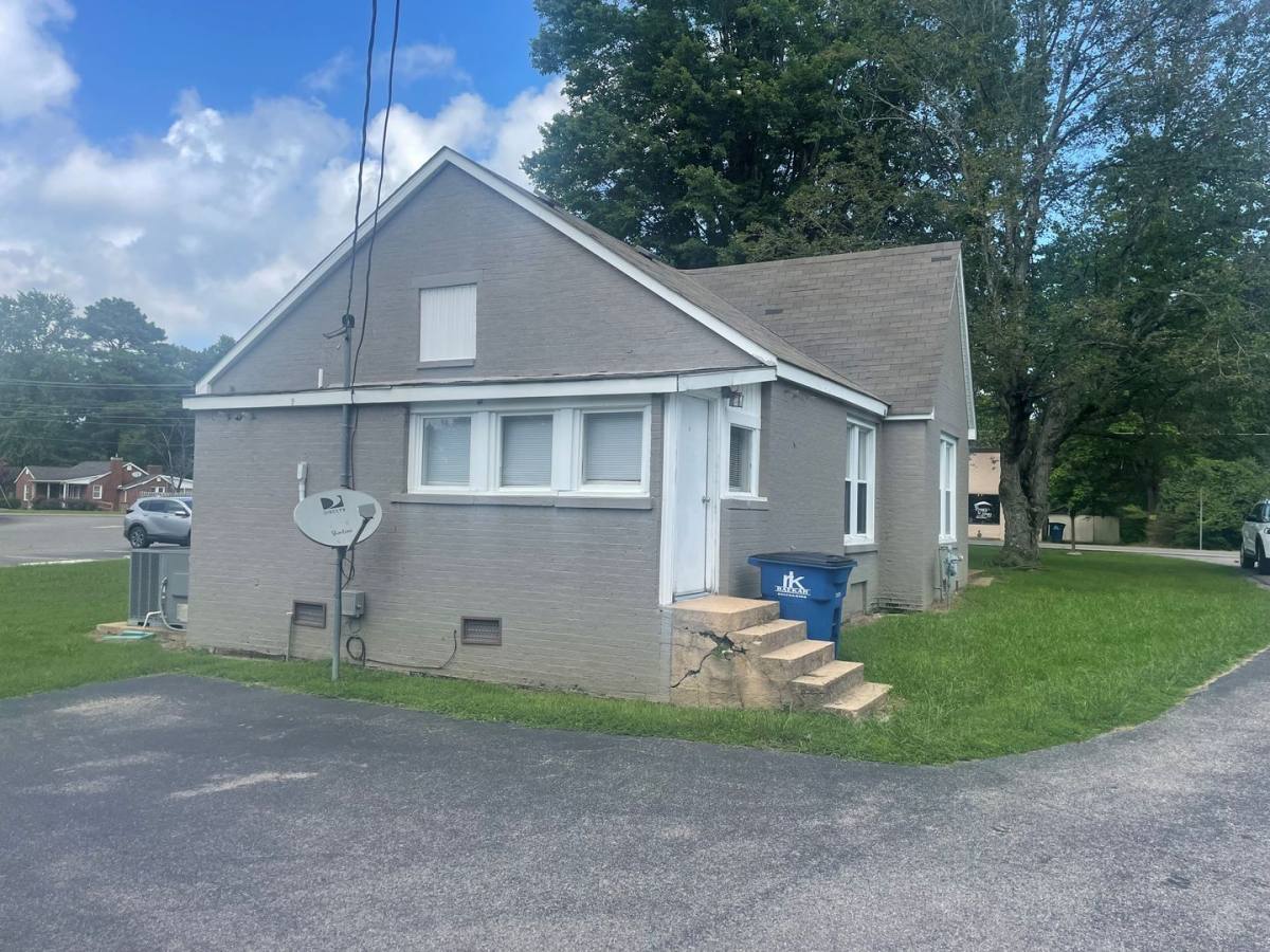 House for rent at 630 Elm St, Martin, TN 38237