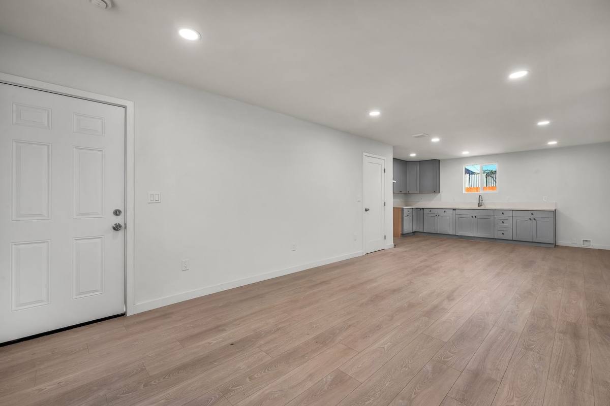 Apartment for rent at 239 E 65th St, Los Angeles, CA 90003