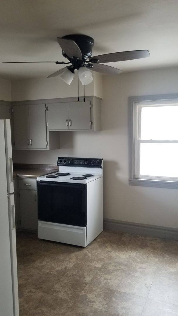 Apartment for rent at 209 W Warren St, Roberts, WI 54023