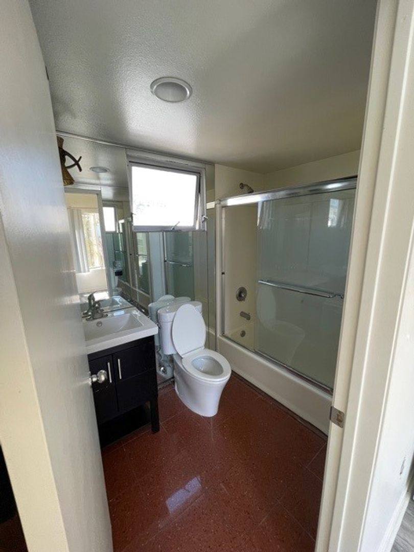 Townhouse for rent at 1601 Kettner, San Diego, CA 92101