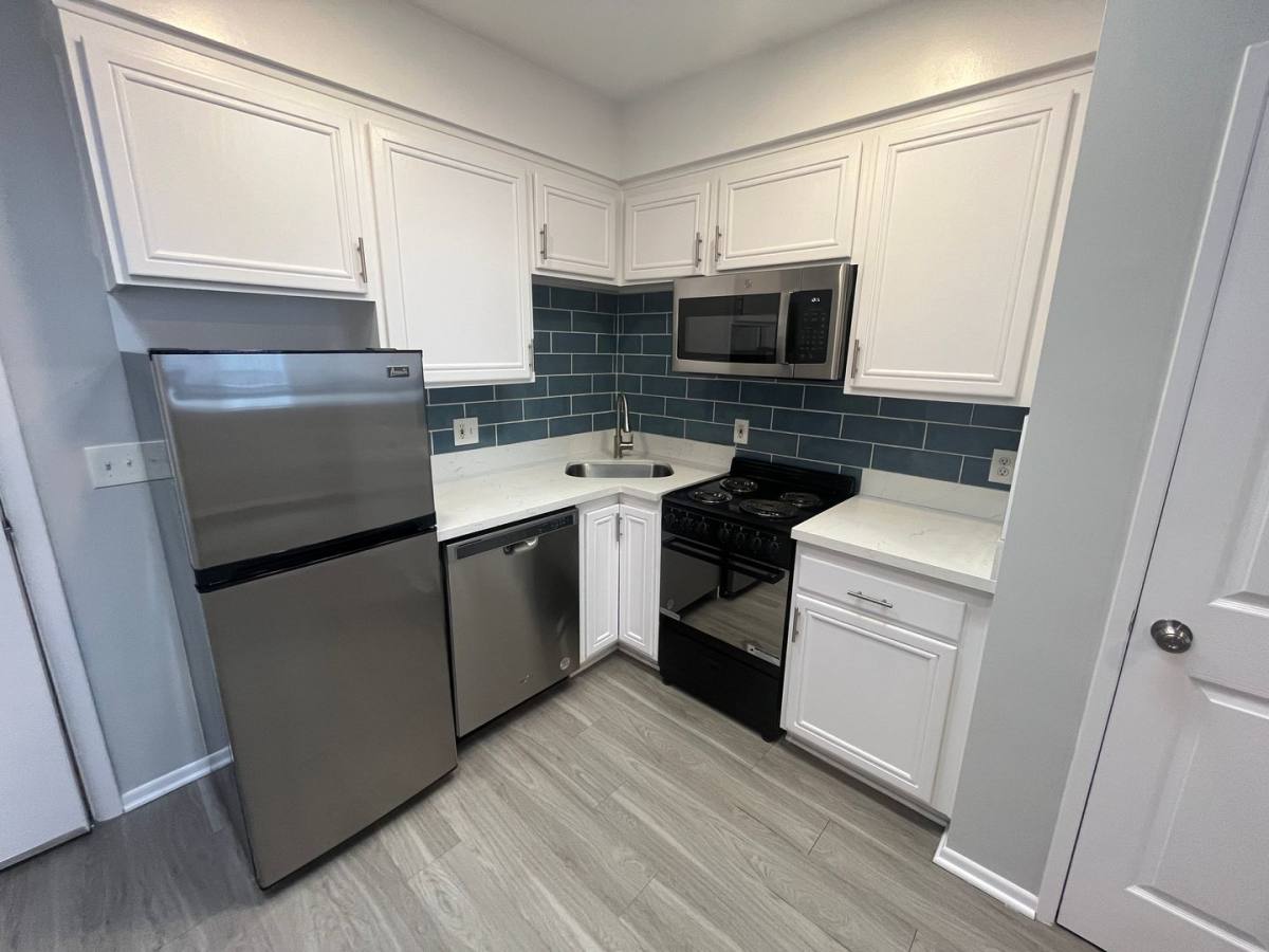 Apartment for rent at 1015 2nd St, Santa Monica, CA 90403