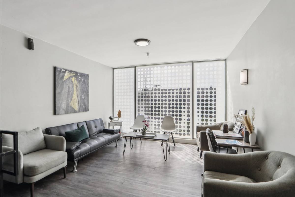 Apartment for rent at 8375 Fountain Ave, West Hollywood, CA 90069