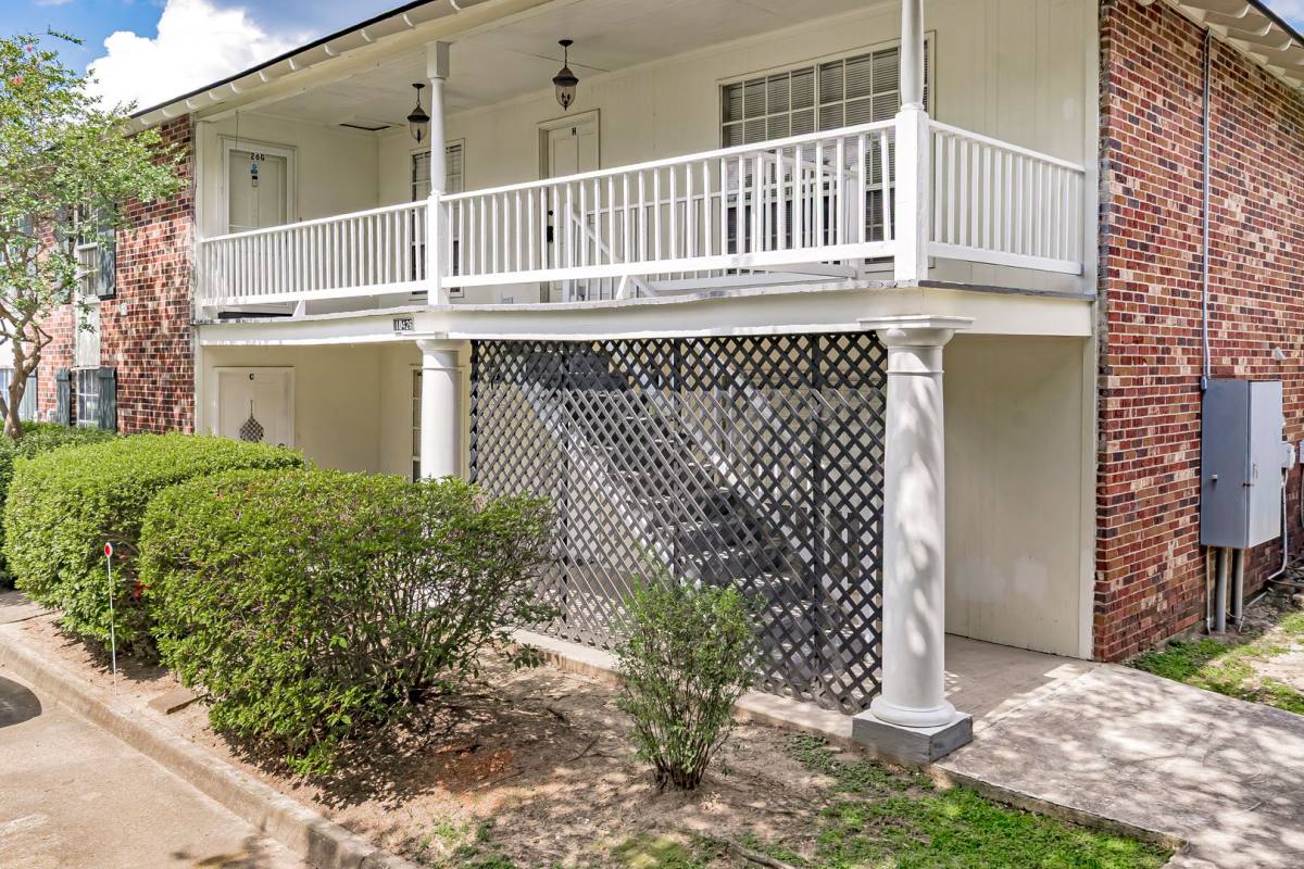 House for rent at 10426 Jefferson Highway H, Baton Rouge, LA 70809