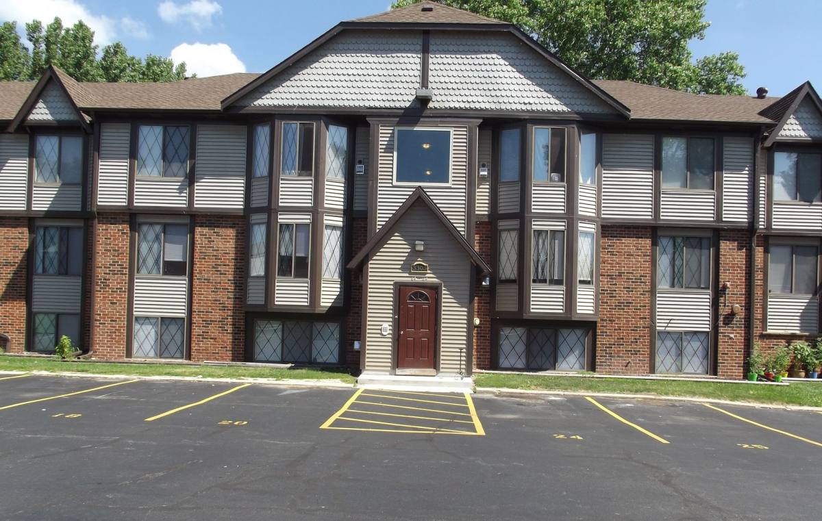 Apartment for rent at 3344 Marina Rd, South Milwaukee, WI 53172