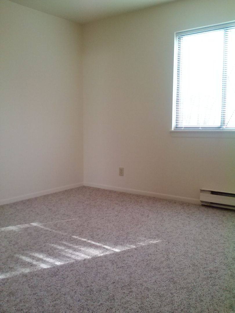Apartment for rent at 3344 Marina Rd, South Milwaukee, WI 53172