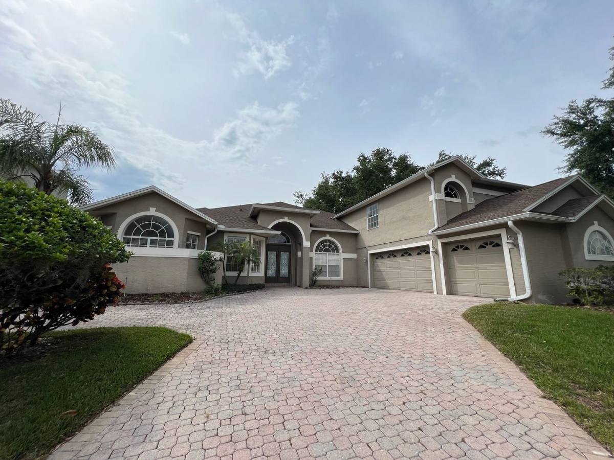 House for rent at 10008 Canopy Tree Court, Orlando, FL 32836