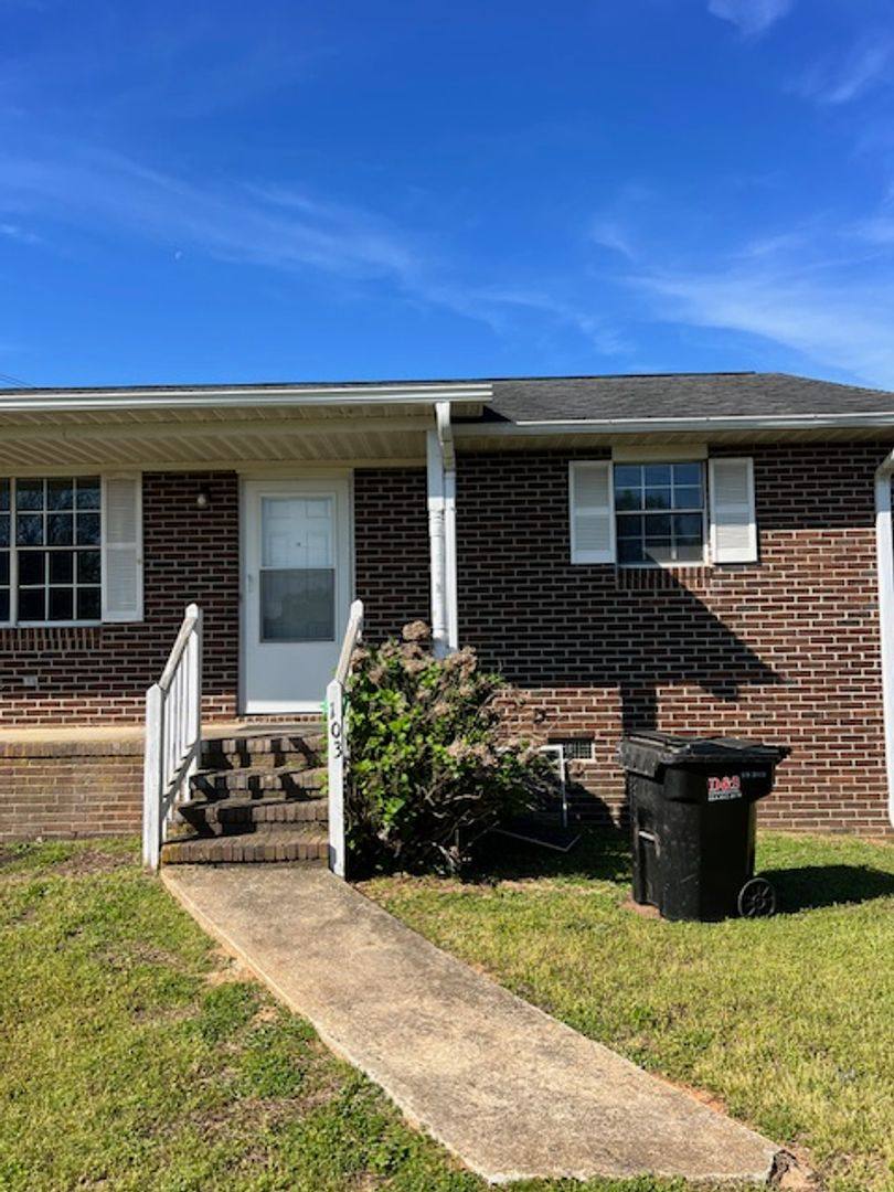 Apartment for rent at 101 & 103 Teakwood Dr, Anderson, SC 29625