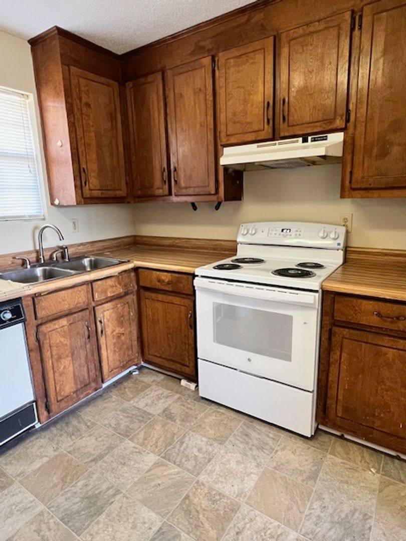 Apartment for rent at 101 & 103 Teakwood Dr, Anderson, SC 29625