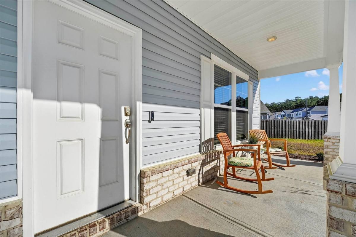 House for rent at 113 Brookline Dr, Port Wentworth, GA 31407