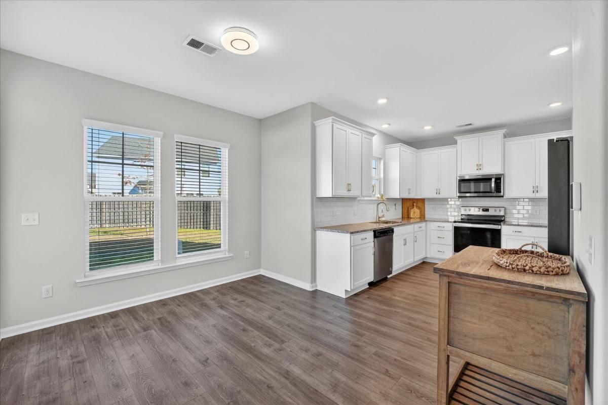 House for rent at 113 Brookline Dr, Port Wentworth, GA 31407