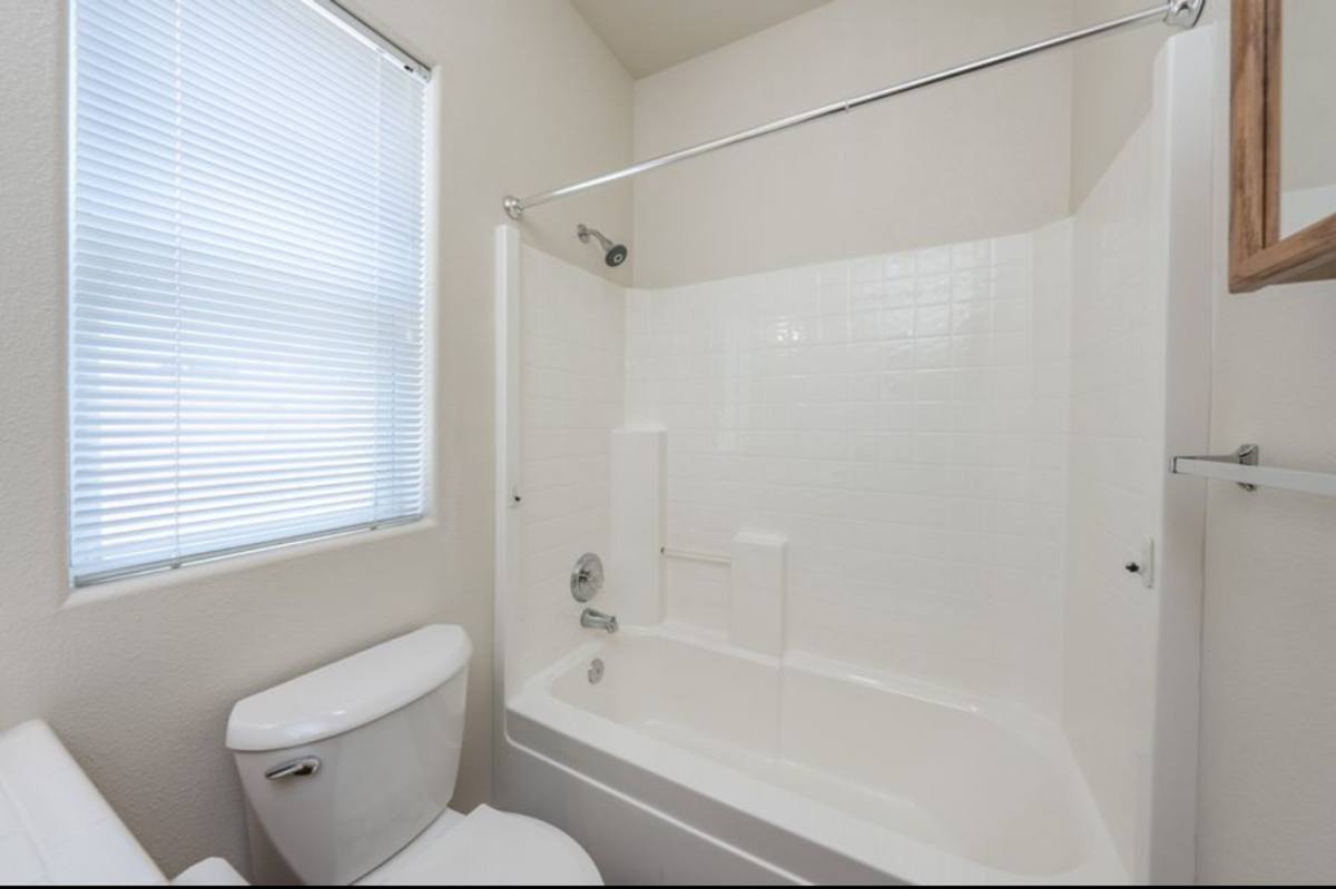 House for rent at 1004 W Orange St, Hanford, CA 93230