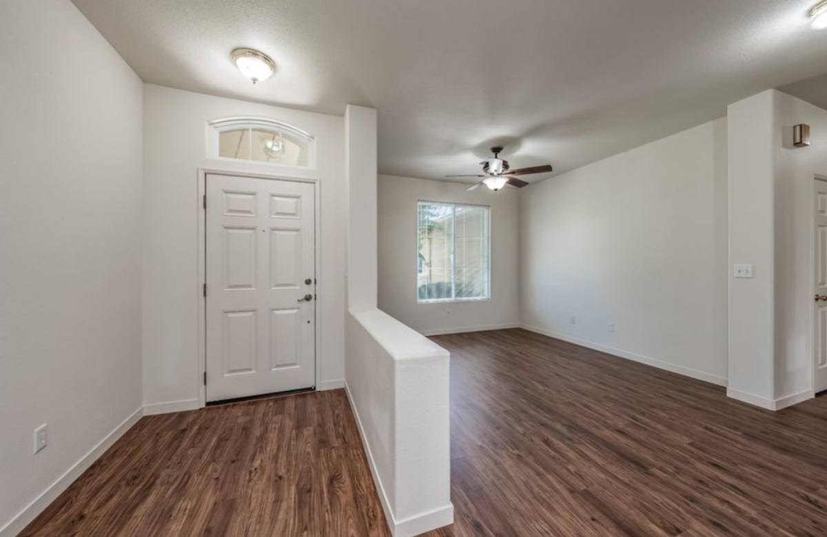 House for rent at 1004 W Orange St, Hanford, CA 93230