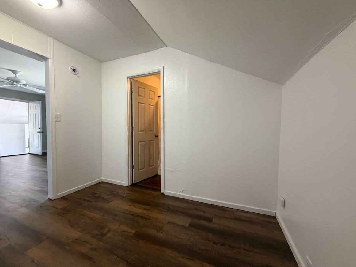 Apartment for rent at 209 W Main St, Lisbon, IA 52253