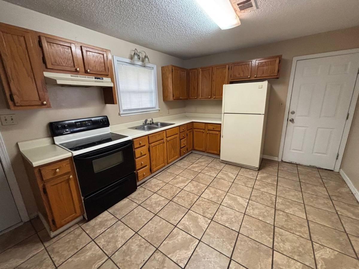 House for rent at 72 Crystal Dr, Russellville, AR 72801