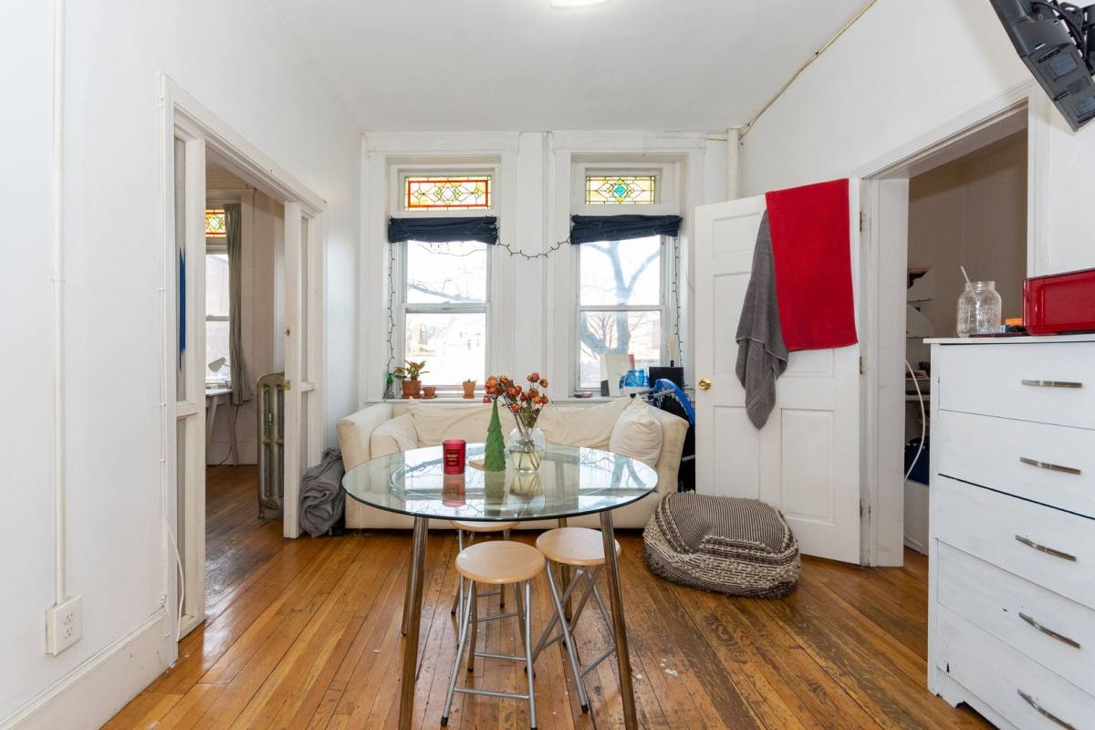 Apartment for rent at 48 Brighton Ave, Allston, MA 02134