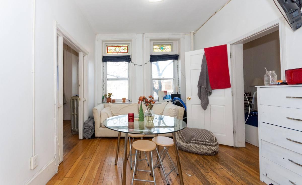 Apartment for rent at 48 Brighton Ave, Allston, MA 02134