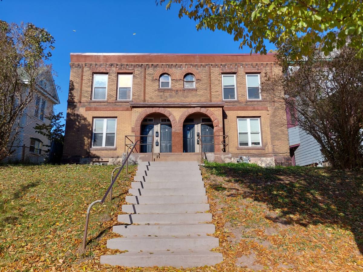 Apartment for rent at 2617-2619 W 3rd St, Duluth, MN 55806