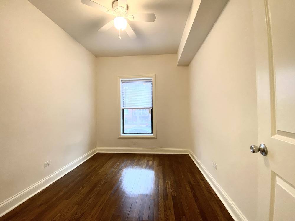 Apartment for rent at 901 W Agatite Ave #907-1, Chicago, IL 60640