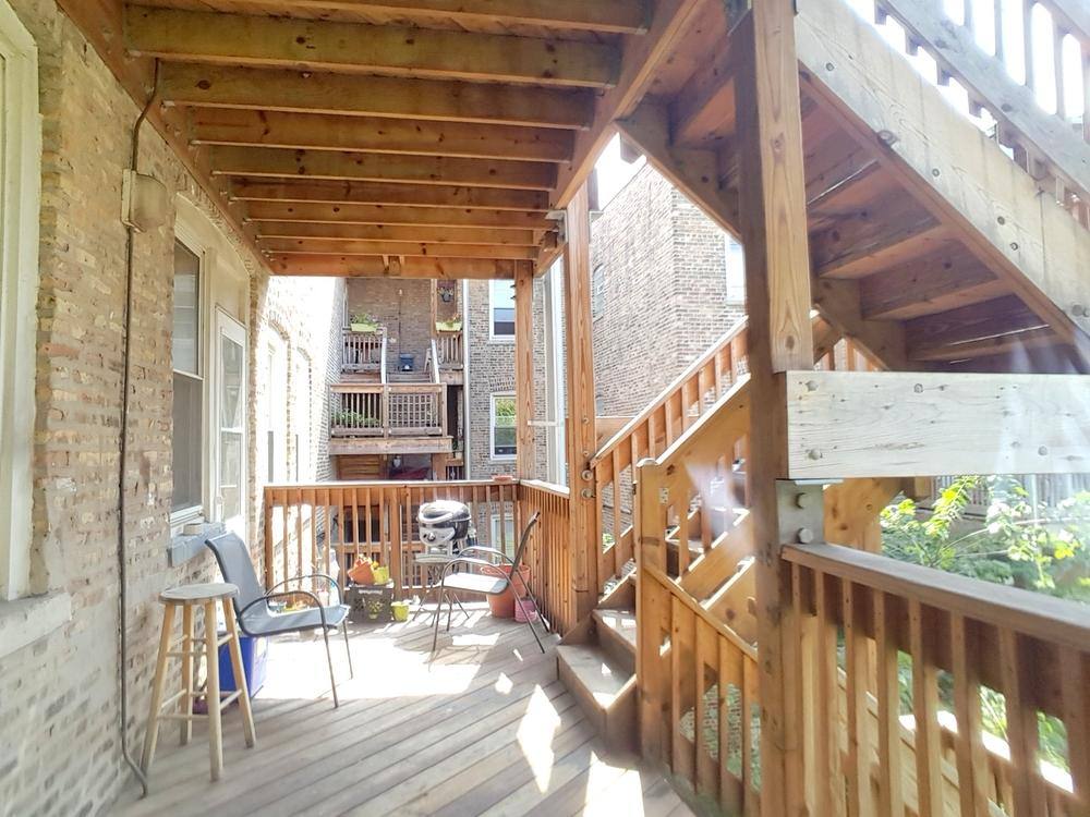 Apartment for rent at 901 W Agatite Ave #907-1, Chicago, IL 60640