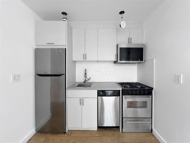 Apartment for rent at 1283 Rogers Ave #2R, Brooklyn, NY 11226
